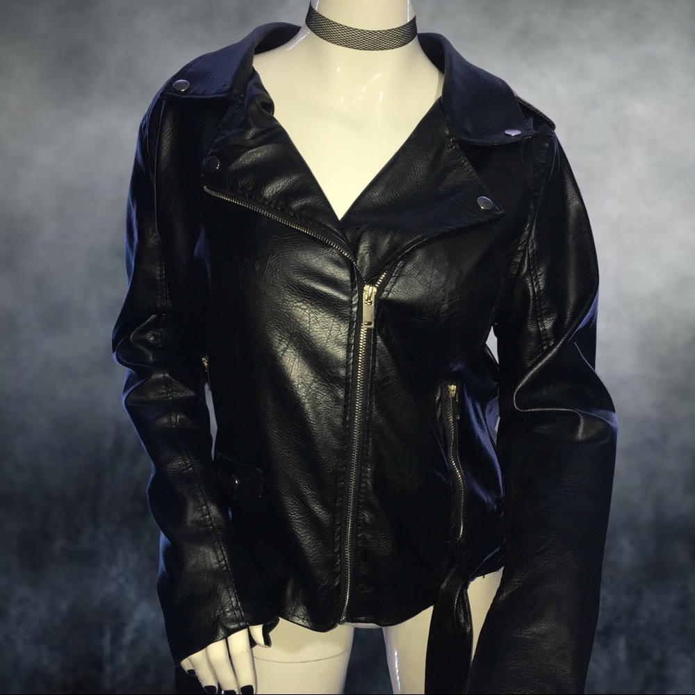 😎 COOL FAUX LEATHER / PLEATHER JACKET 💄